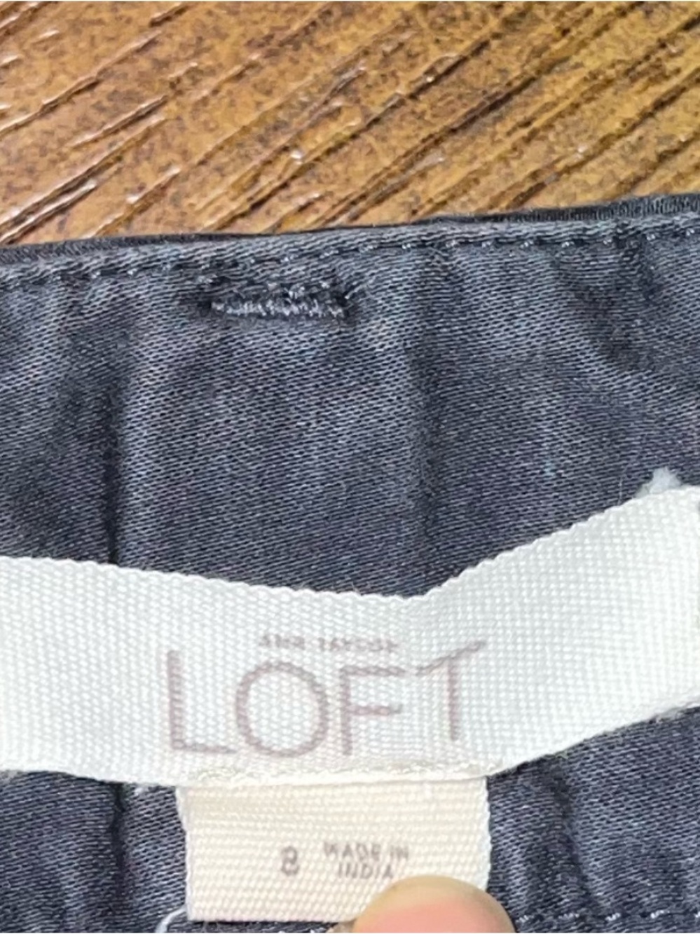 LOFT Charcoal Gray Tie-Waist Relaxed Fit Trouser Casual Pants Size 8 - Picture 8 of 8